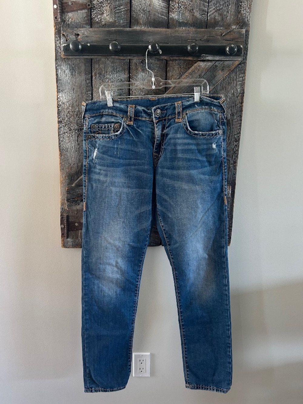Men's True Religion Geno Relaxed Slim Stone Wash Jeans w/Factory Distressing